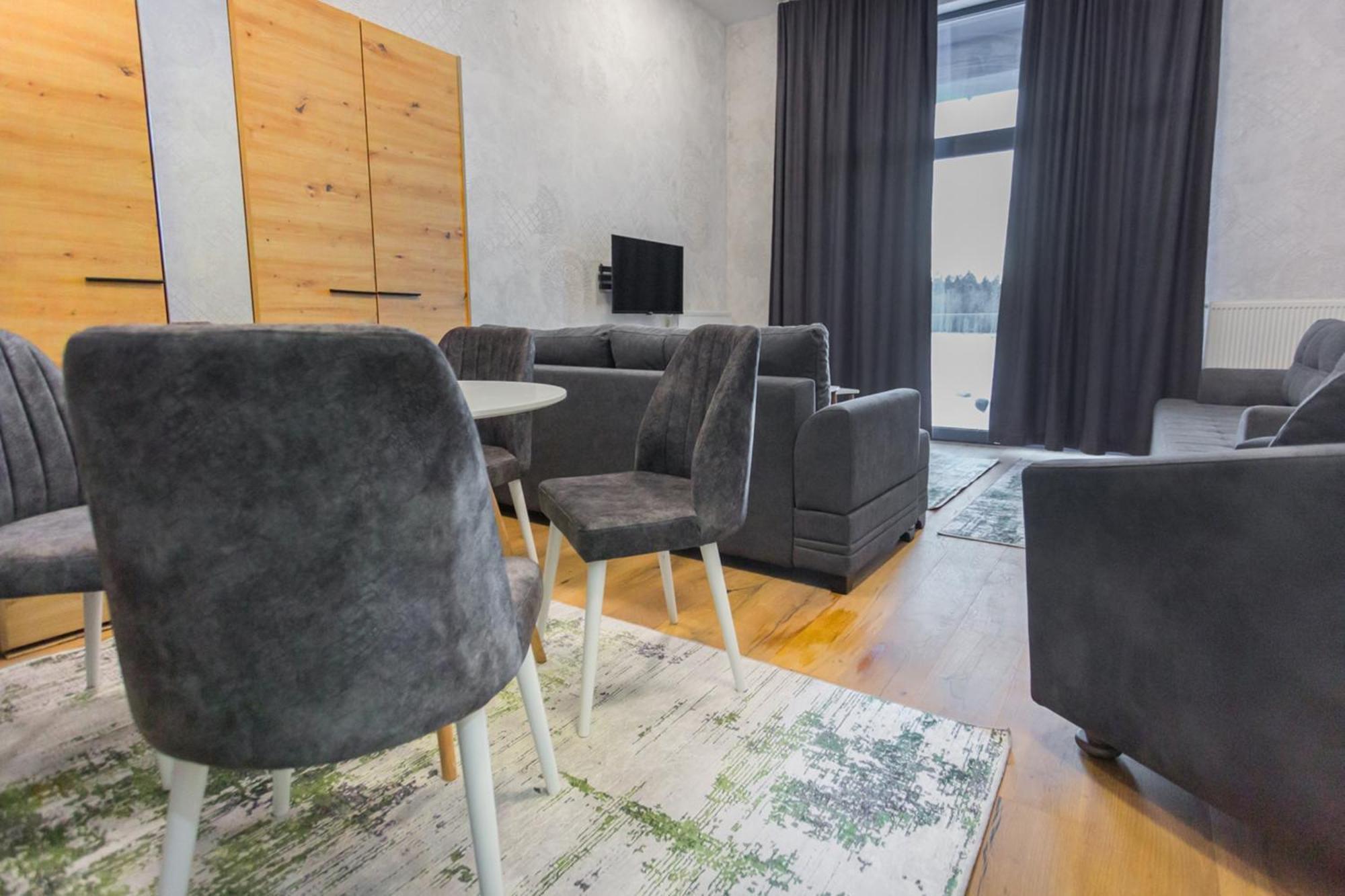 Aparthotel Phoenix Bjelasnica Bagian luar foto